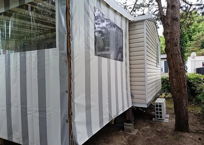 Mh F52 Bois Masson Camping *